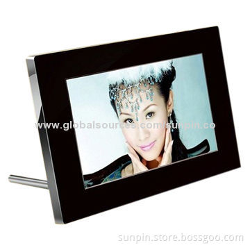 Multifunction Digital Photo Frame with 800*480 Resolution